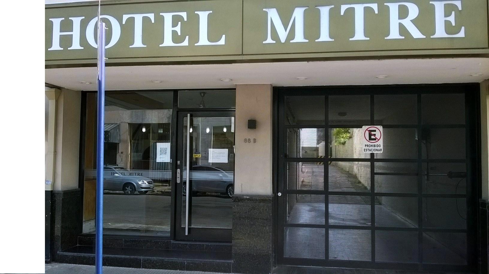 Mitre 2* Rosario